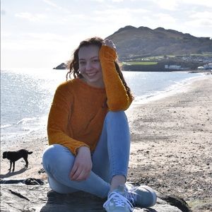 Meet your Posher, Hailey